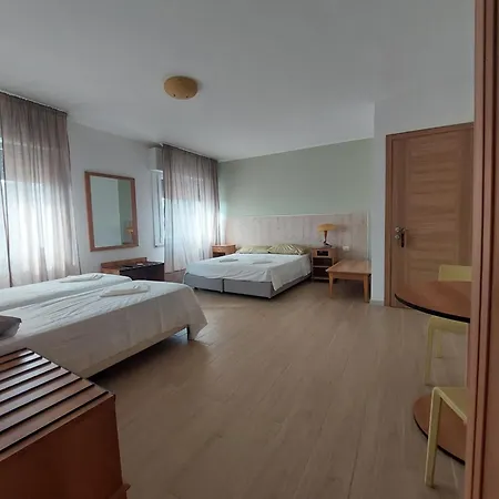 Ai 2 Fiumi Konukevi *